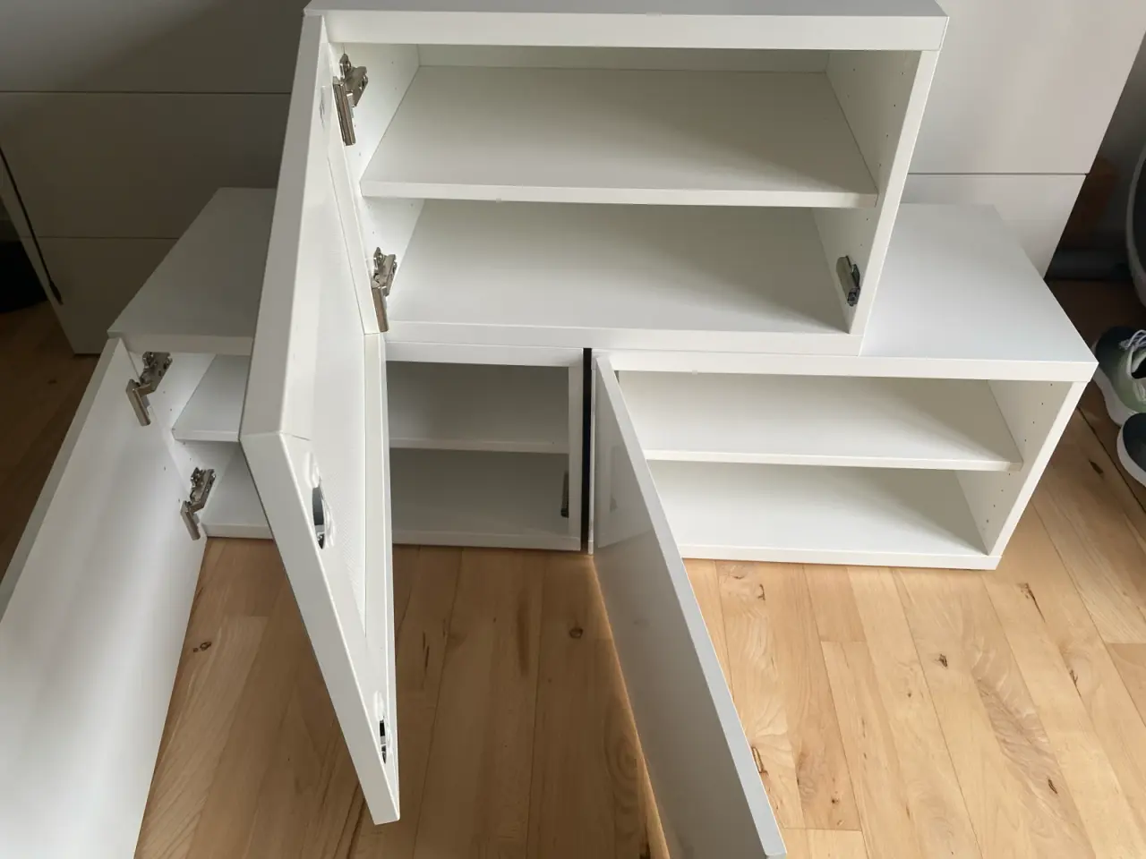 Billede 2 - Ikea Bestå skab