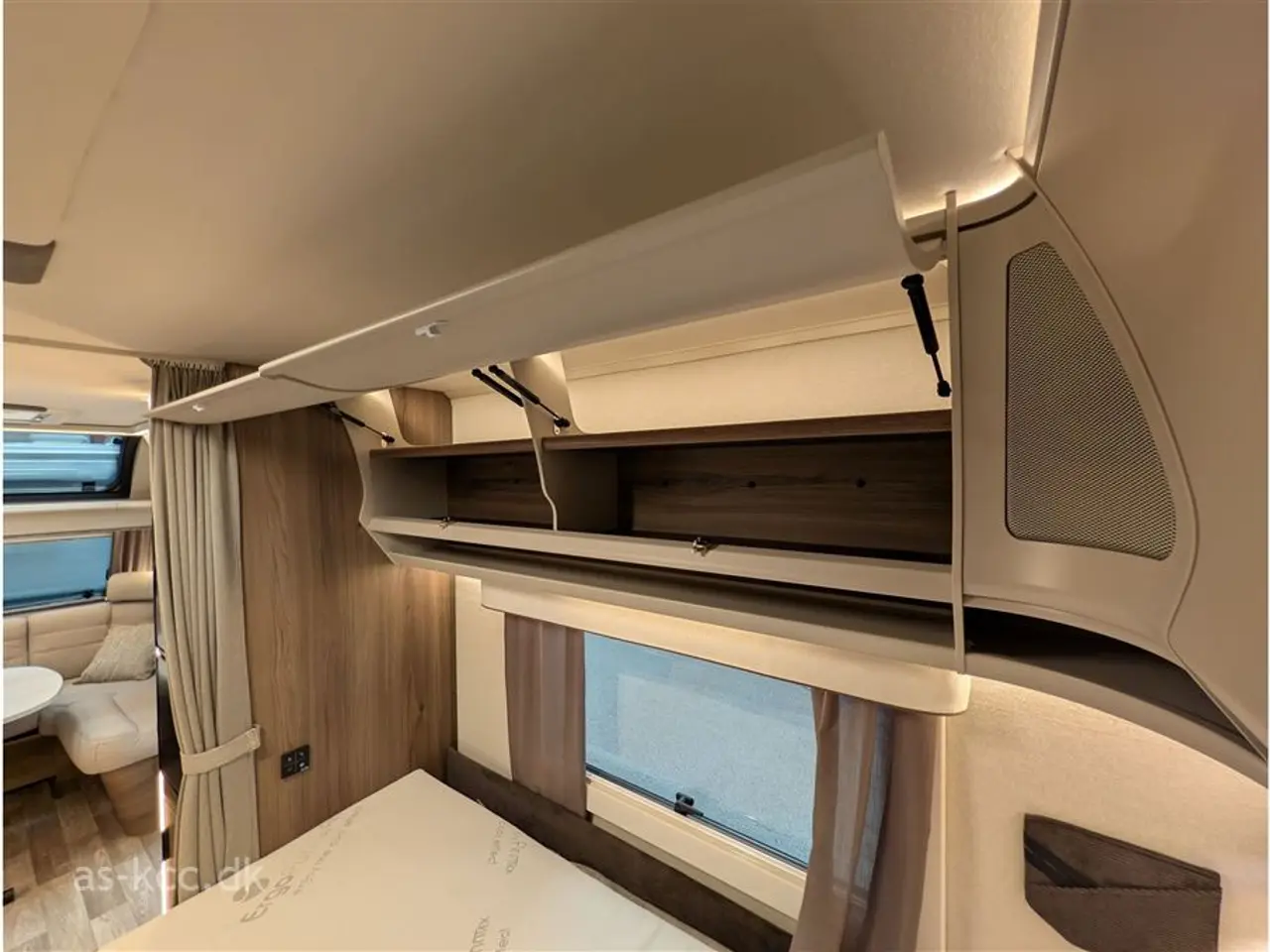 Billede 27 - 2027 - Kabe Royal 600 E TDL KS