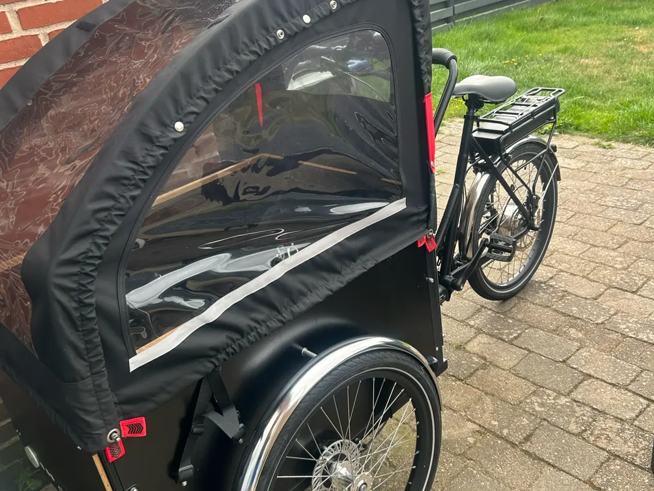Billede 1 - Ladcykel med el sælges