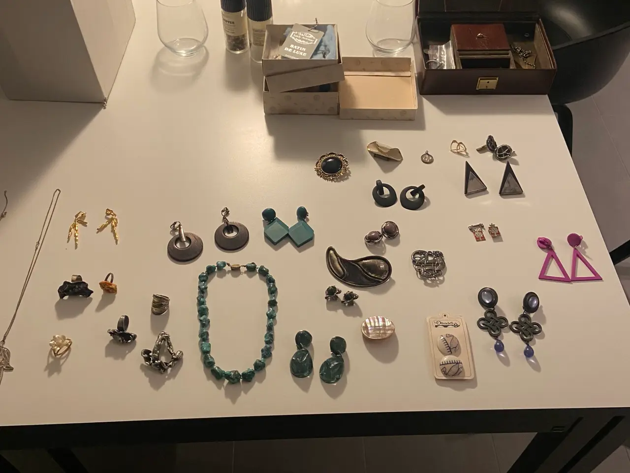 Billede 1 - Diverse smykker - ringe - halskæder - øreringe