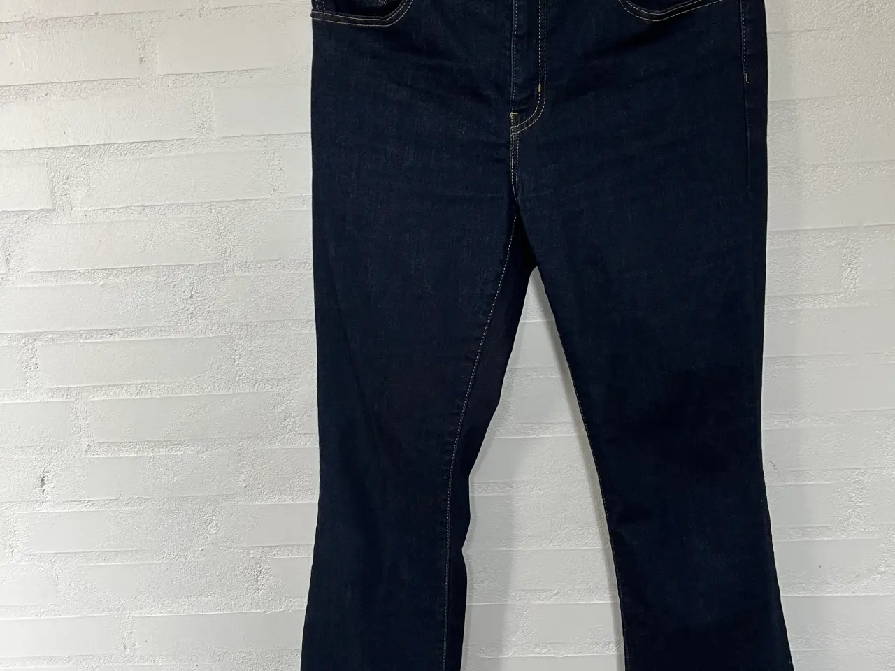 Billede 2 - Levi’s bukser str 31/32, som nye