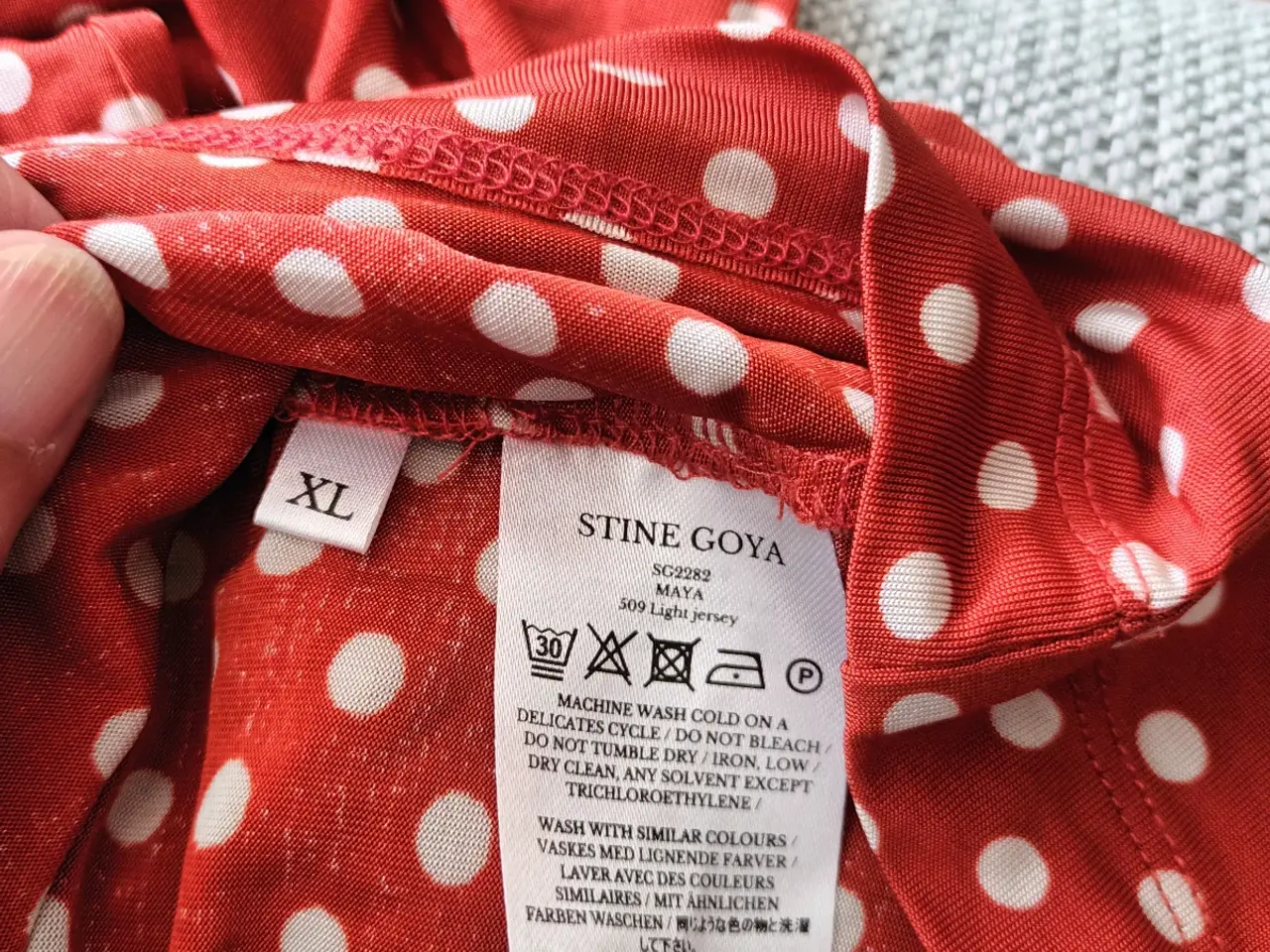 Billede 4 - Stine Goya bluse I rød, str XL