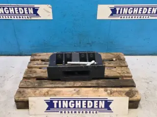Case Maxxum 145 Frontvægt Holder 82031499