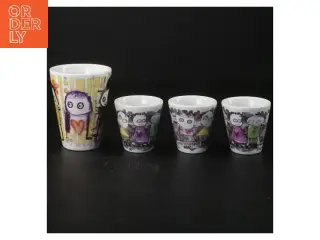 Sæt af fire kaffekrus med kunstnerisk design fra Aida (str. 5 og 8,5 cm)