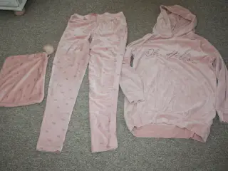 Hunkemöller fleece sæt str. M med opbevarings pose
