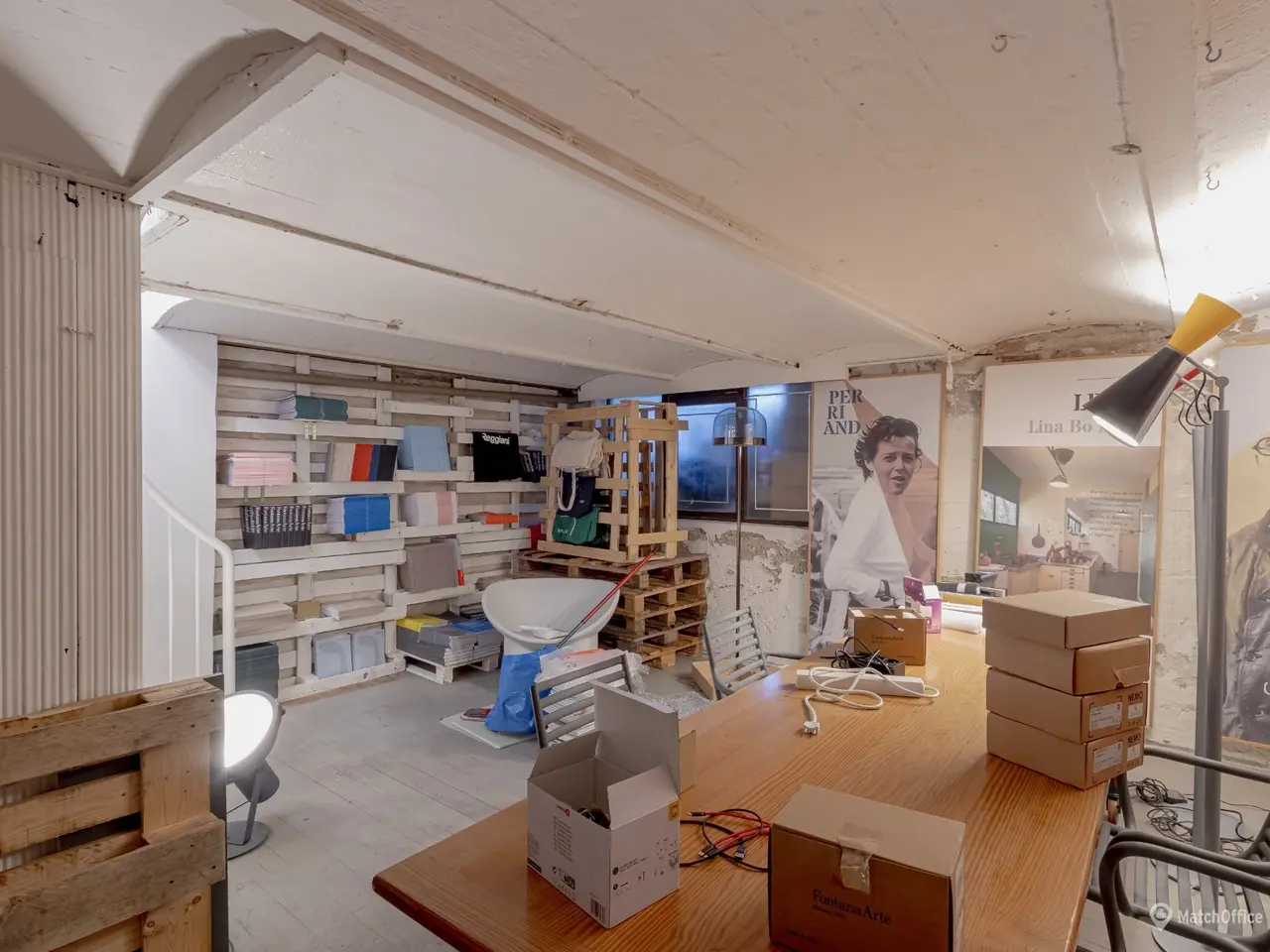 Billede 4 - Butik med store facadevinduer