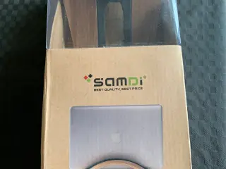 MacBook pro stand
