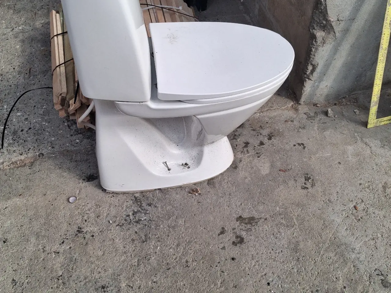 Billede 1 - Ifø toilet