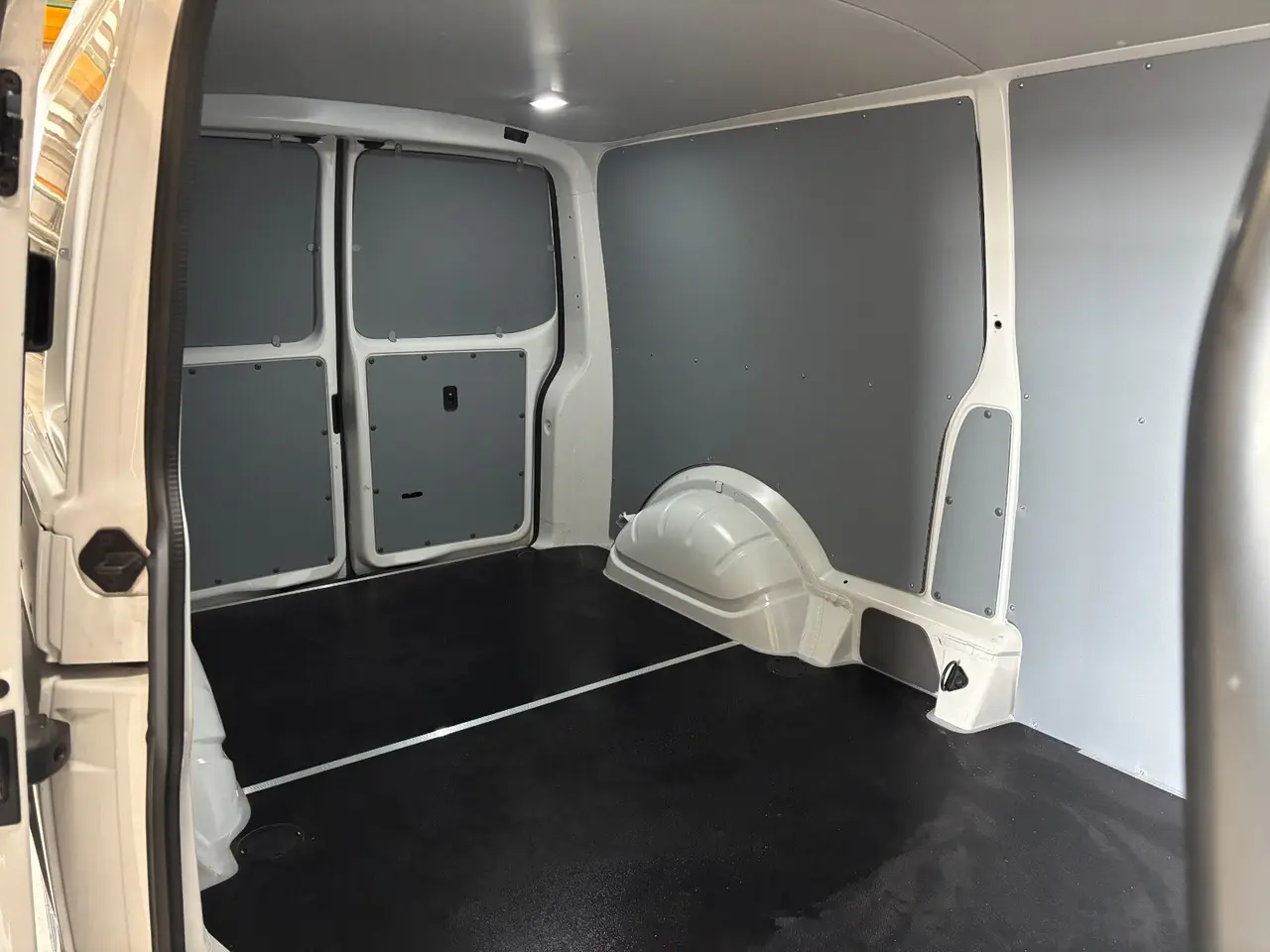 Billede 9 - VW Transporter 2,0 TDi 150 Kassevogn DSG lang