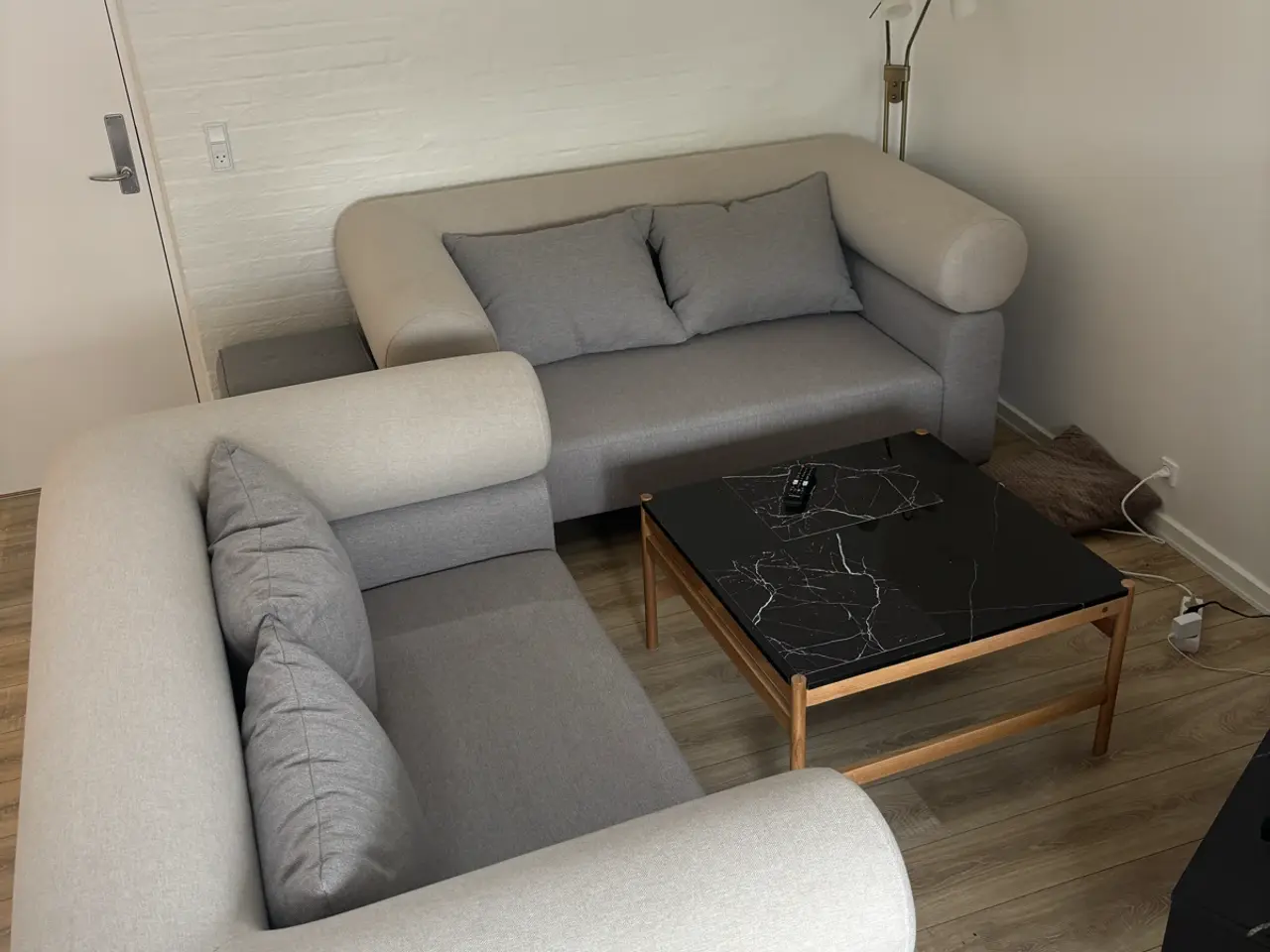 Billede 1 - 2 sofaer med 2 puf til