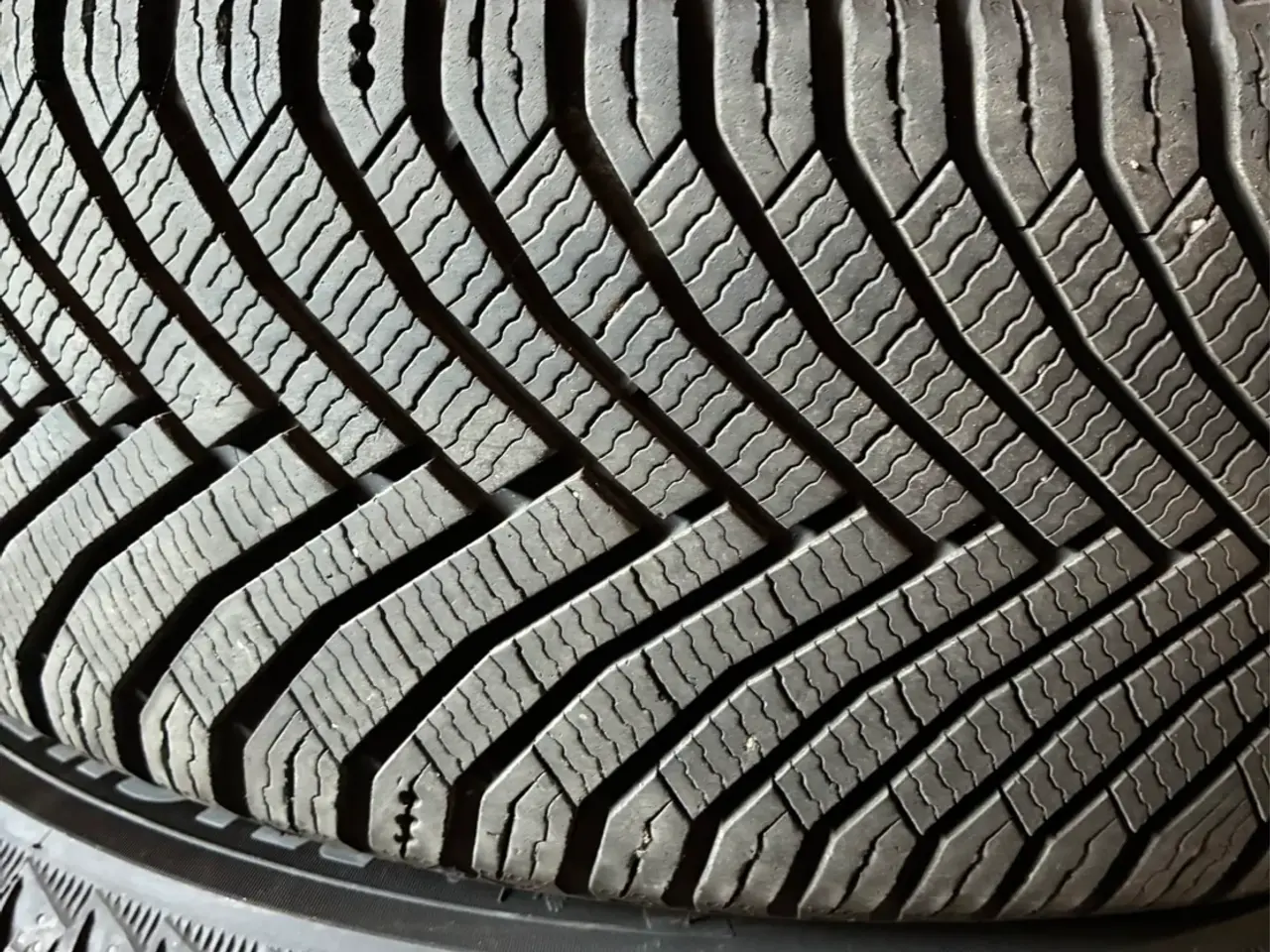 Billede 3 - Michelin vinterdæk til BMW Serie 1. 205/55 R16