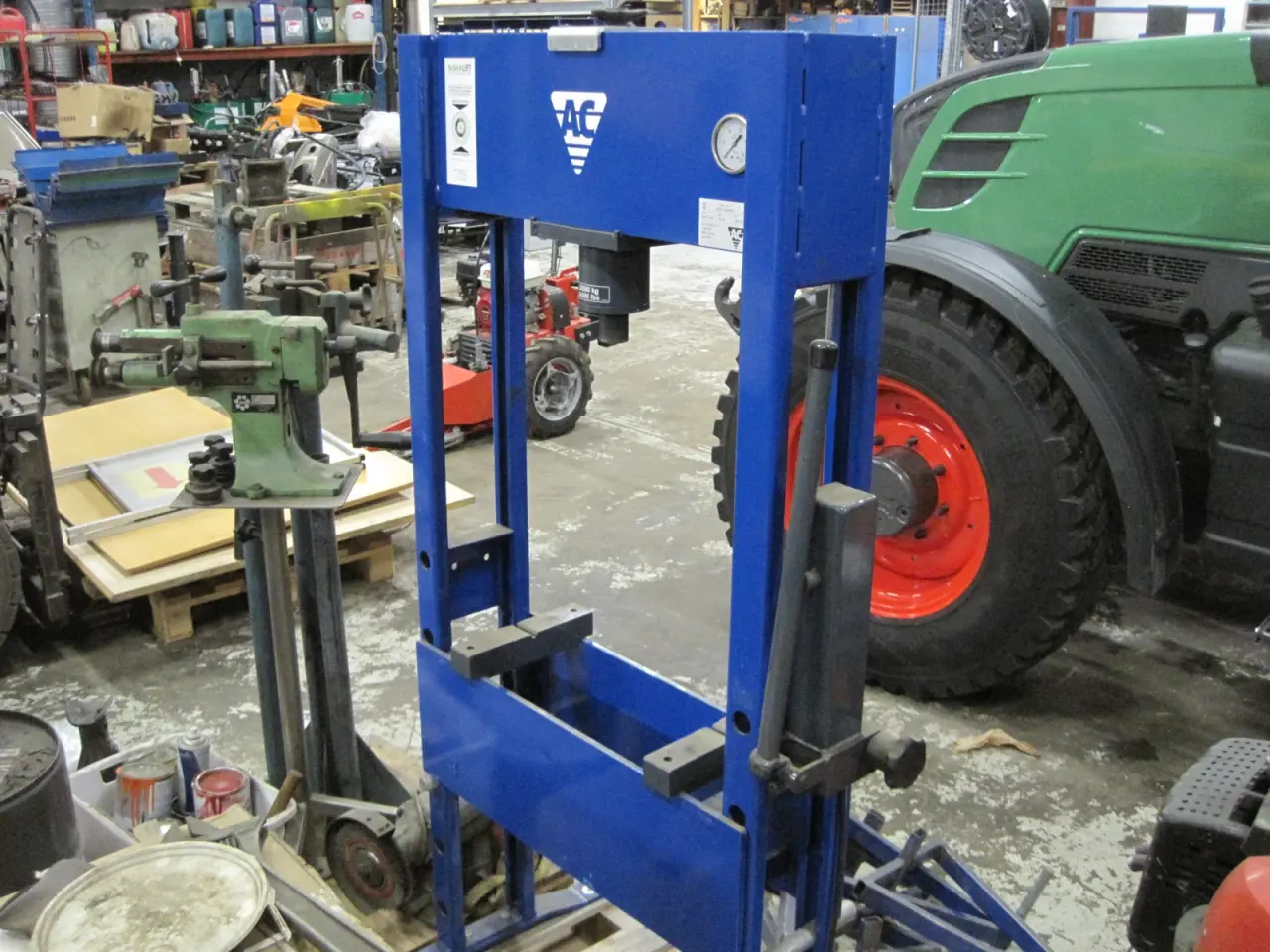 Billede 1 - AC Presser 25t som ny