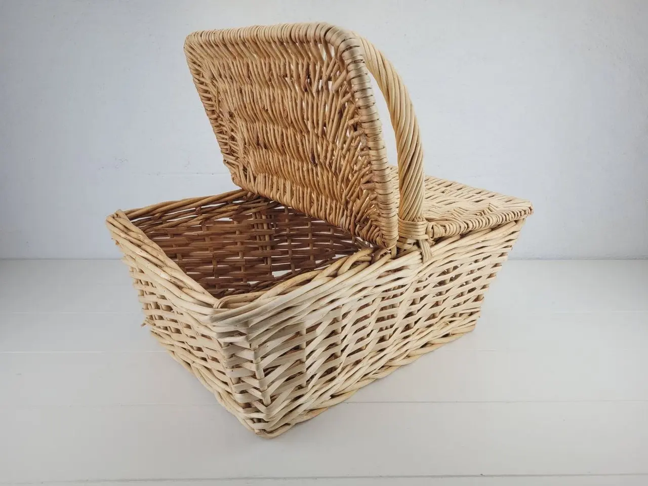 Billede 6 - Picnickurv i Flet