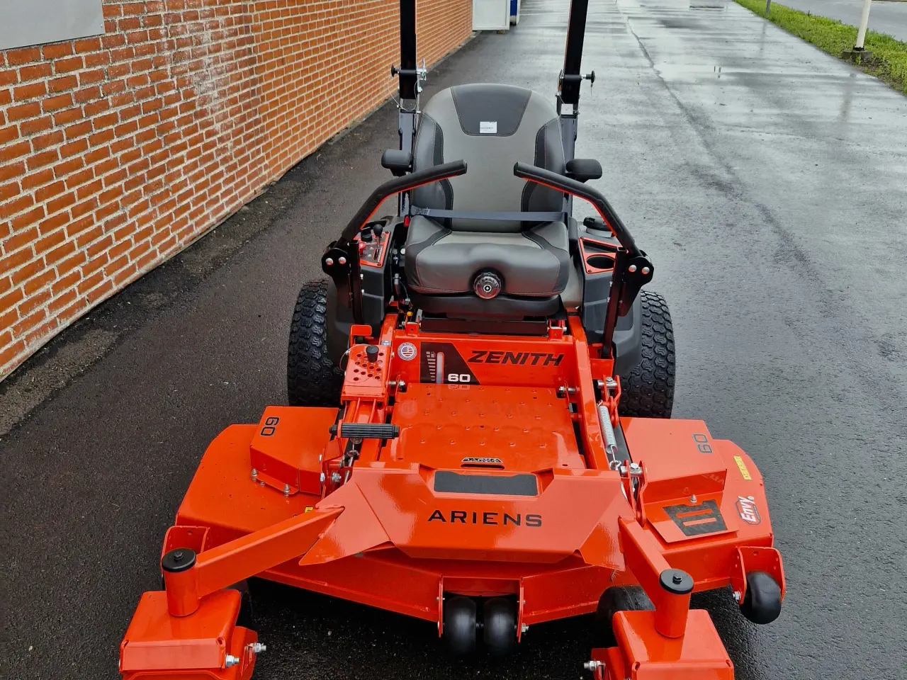Billede 2 - Ariens ZENITH PRO Zero-turn (Ex. moms) 