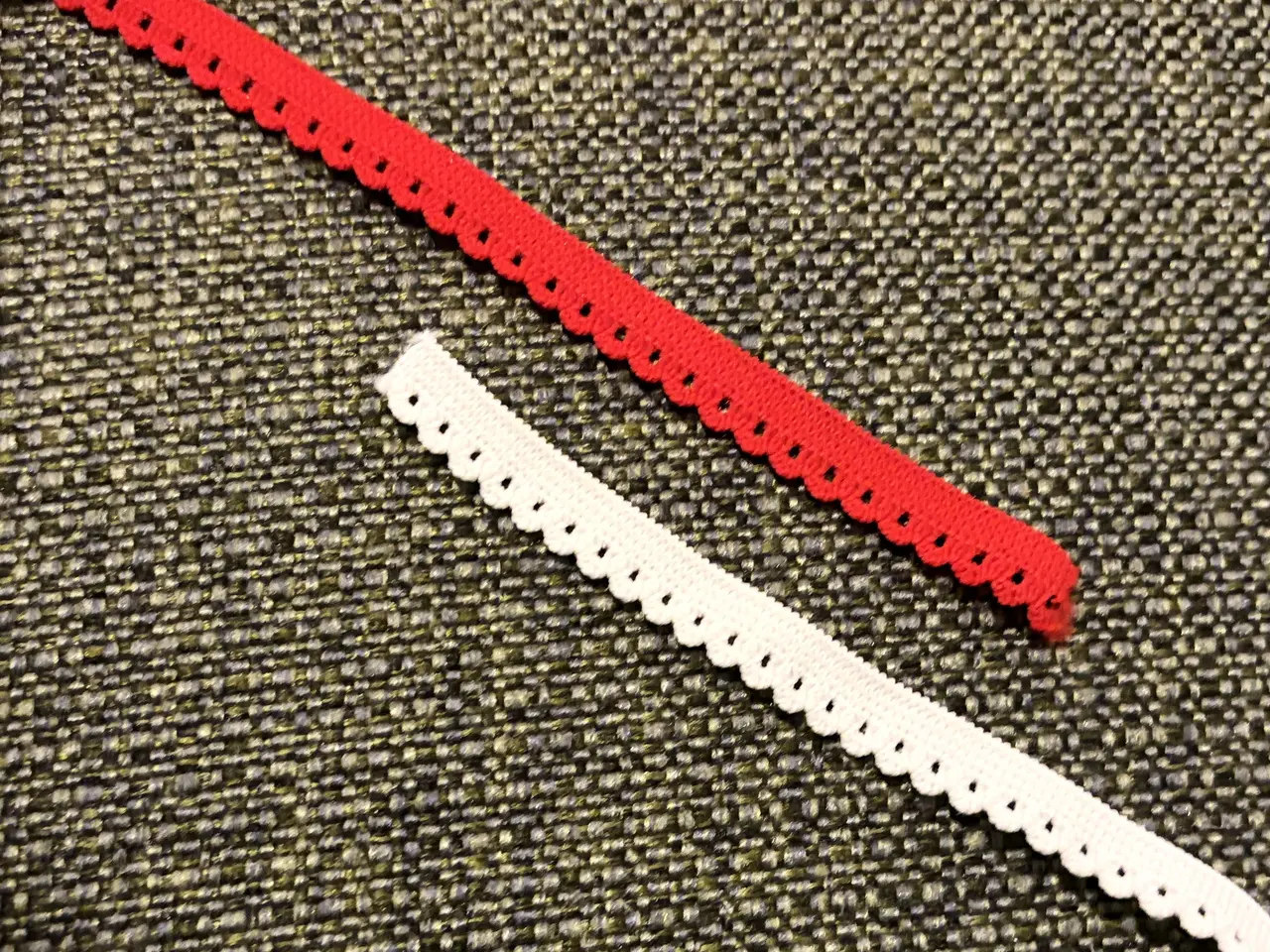 Billede 7 - Mere end 10 meter helt ny, hvid kantelastik