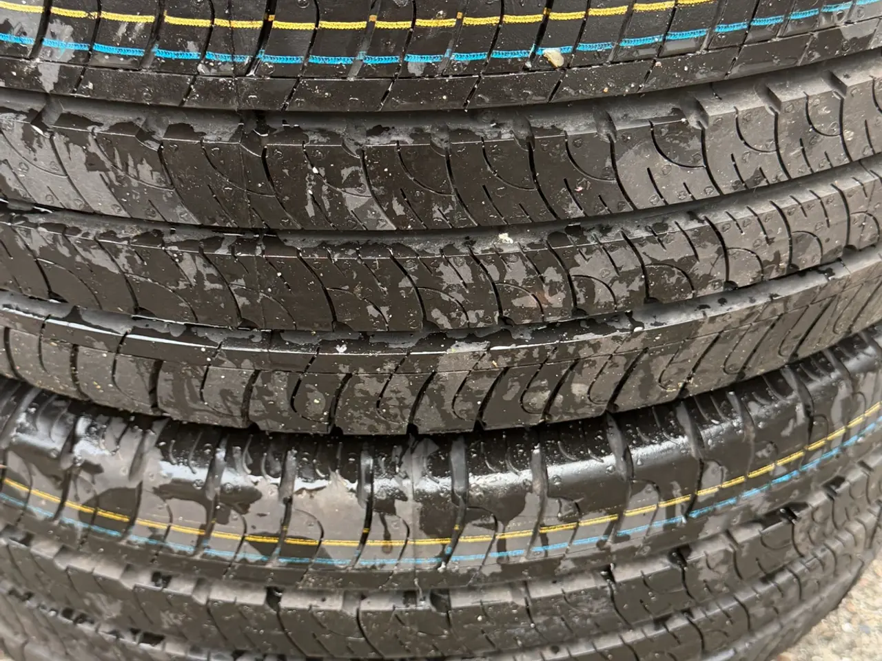 Billede 2 - Dæk til varebil. 215/65R16C