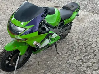 Kawasaki ZX600F