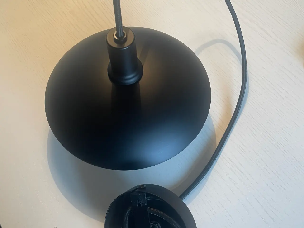 Billede 1 - Lille loftlampe (vist nok Dyberg Larsen)
