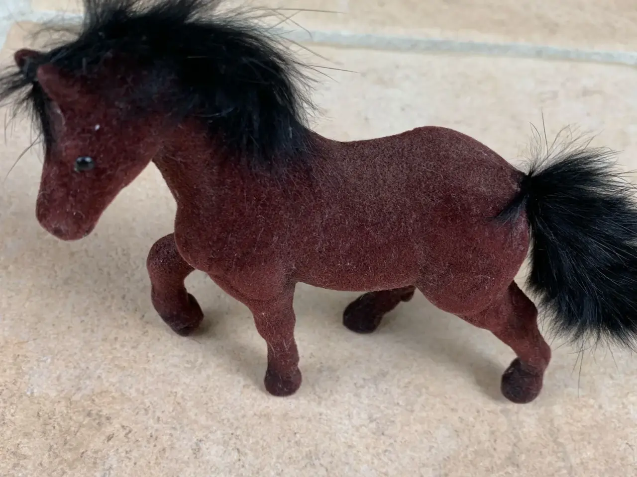 Billede 1 - Lille hest ca. 12 cm høj