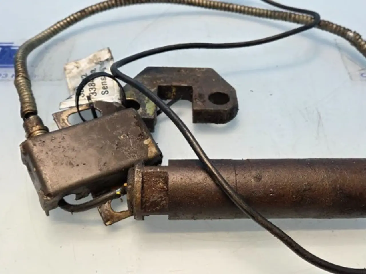Billede 5 - Massey Ferguson 3060 Sensor Pin 3382356M2