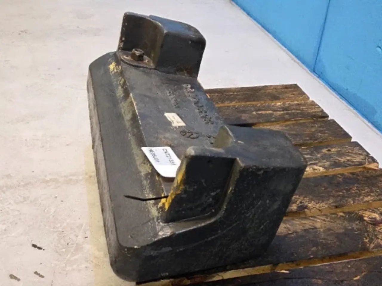 Billede 10 - New Holland LB115B Frontvægt 85804725