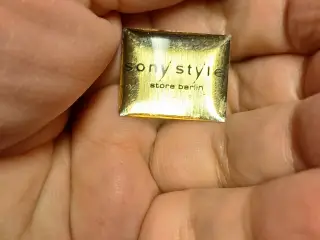 Pin: Sony Style