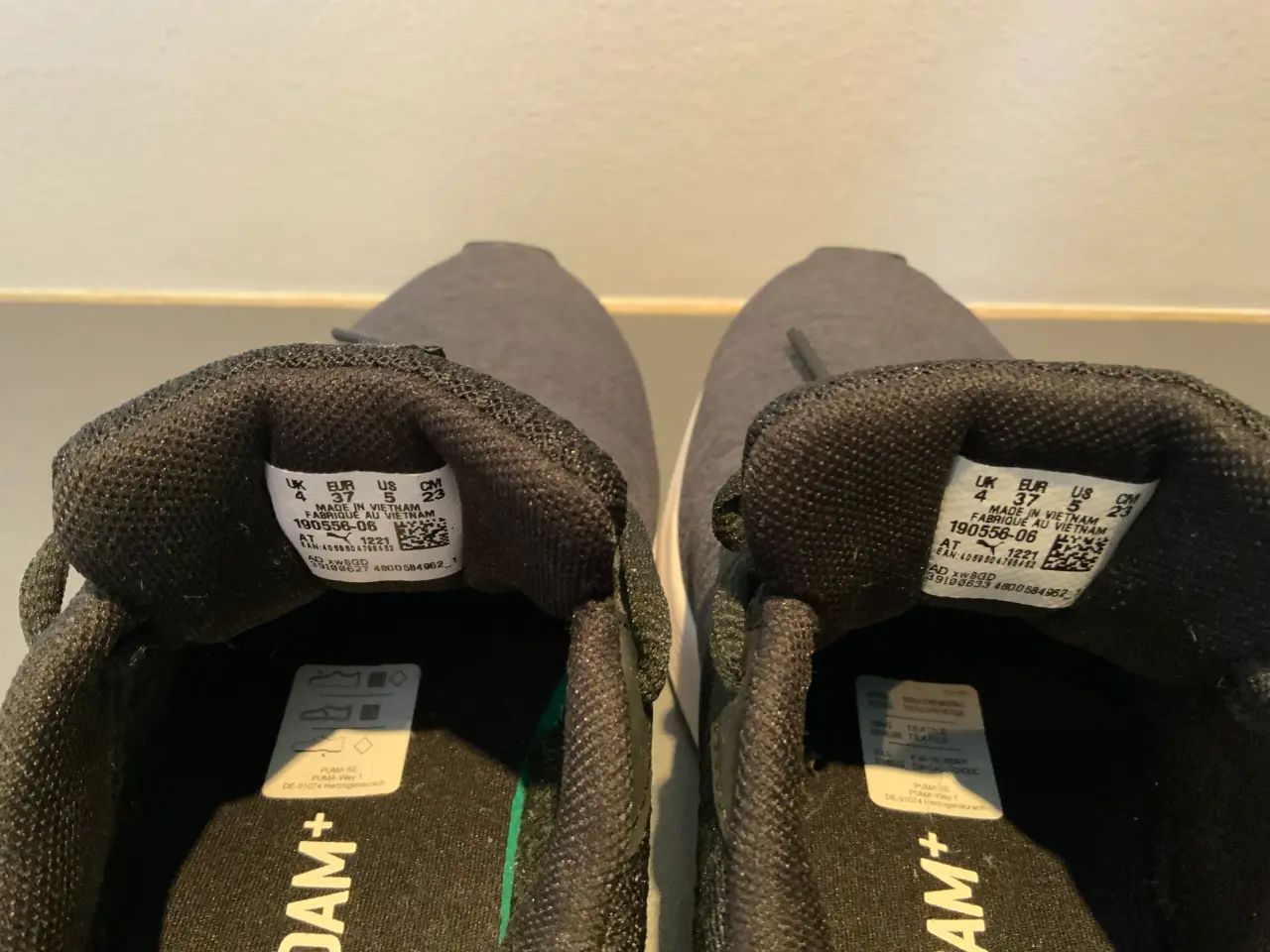 Billede 4 - Flotte Puma løbesko sort/grå unisex.