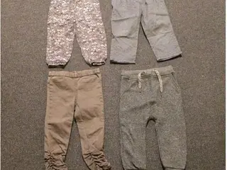 Tøjpakke 19 stk. tøj str. 92