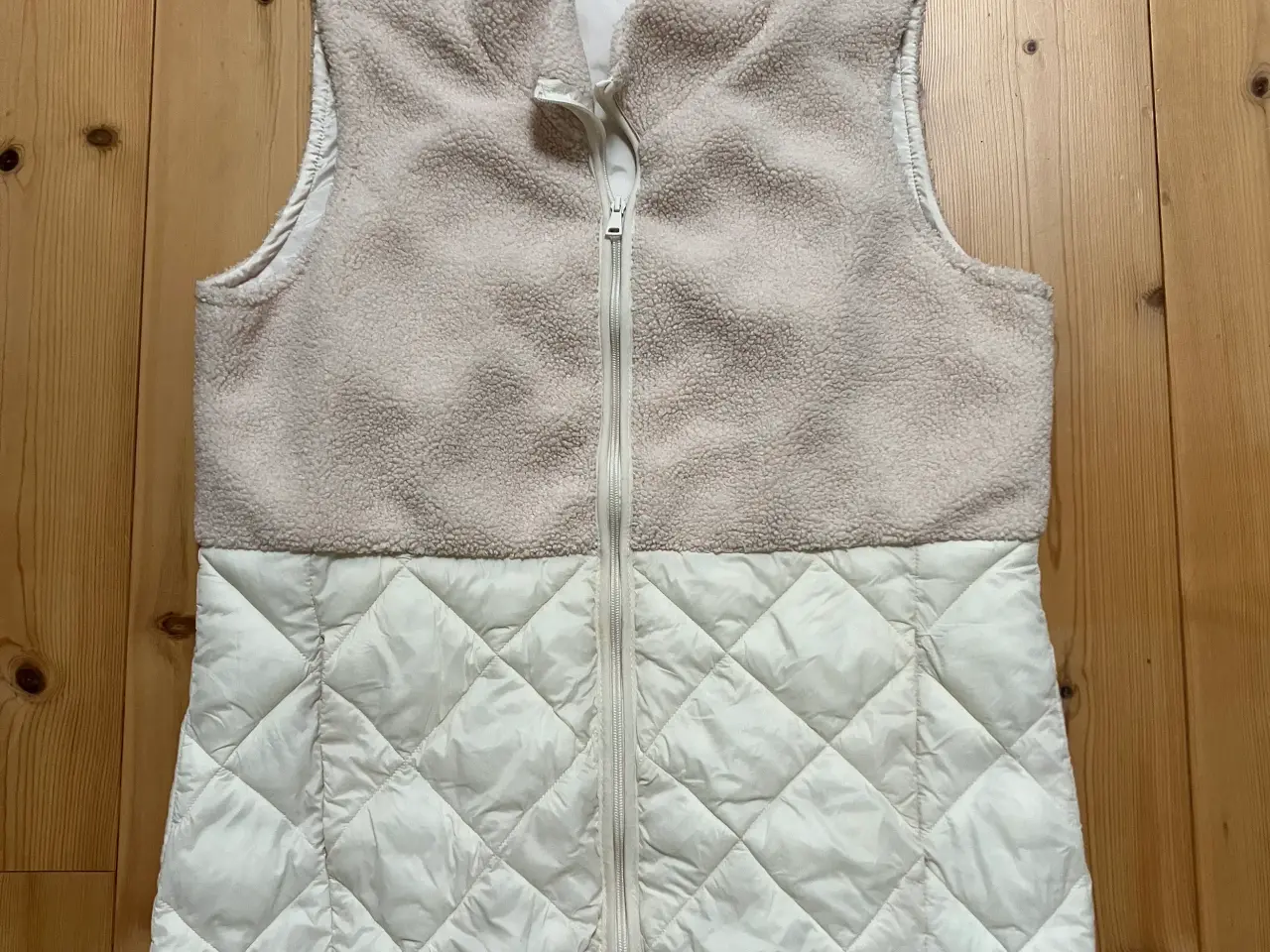 Billede 1 - Lang Esmara dyne vest