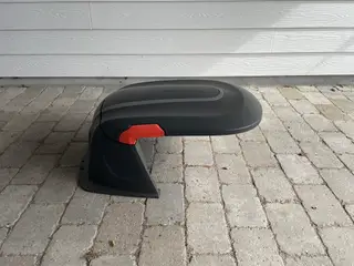 Garage til Gardena robotplæneklipper