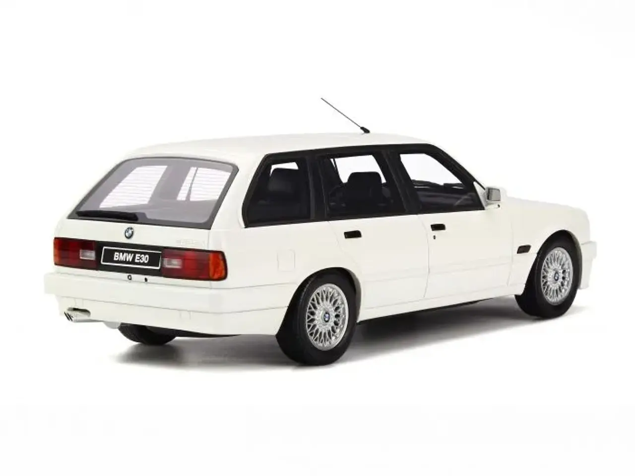 Billede 2 - 1991 BMW 325i E30 Touring M Pack 1:18