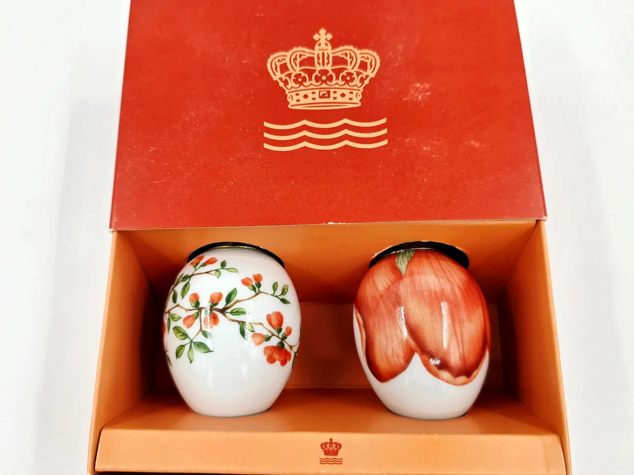Billede 1 - Royal Copenhagen Påskeæg Kvædeblomst & Kvæde Blade 2020. Sortering 1