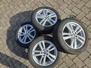 SKAL SES, flotte Originale SEAT ATECA vinterhjul.