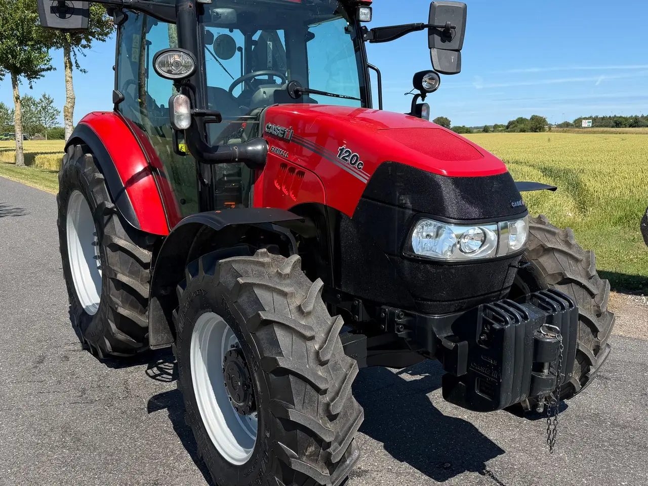 Billede 3 - Case IH Farmall 120C Let brugt traktor, kun 577 timer - Vendegear og Aircon