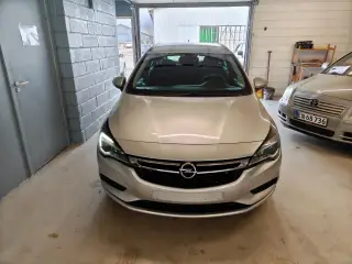 Opel Astra 1,6 CDTi 110 Dynamic Sports Tourer
