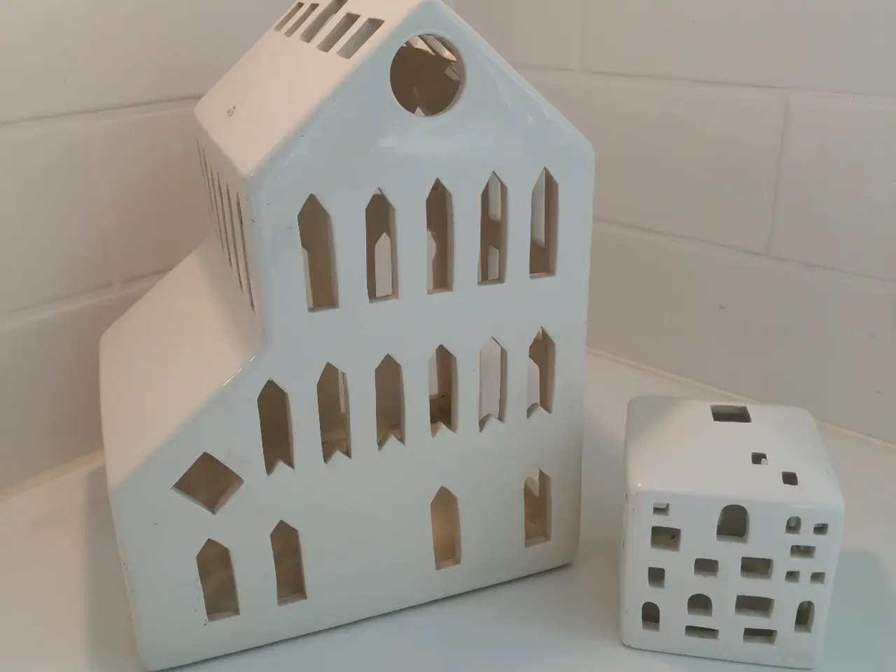 Billede 1 - To Kähler Urbania lyshuse