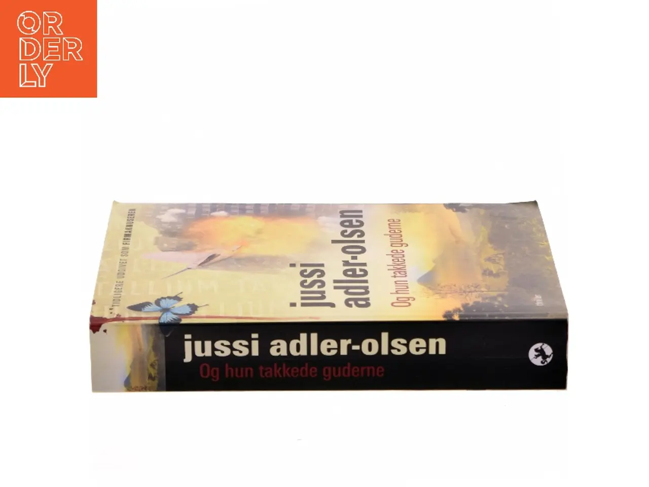 Billede 2 - Og hun takkede guderne af Jussi Adler-Olsen (Bog)