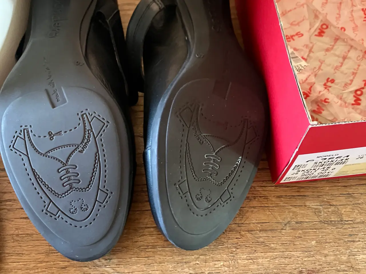Billede 1 - Sort Wonders pumps str. 40/5 cm hæl