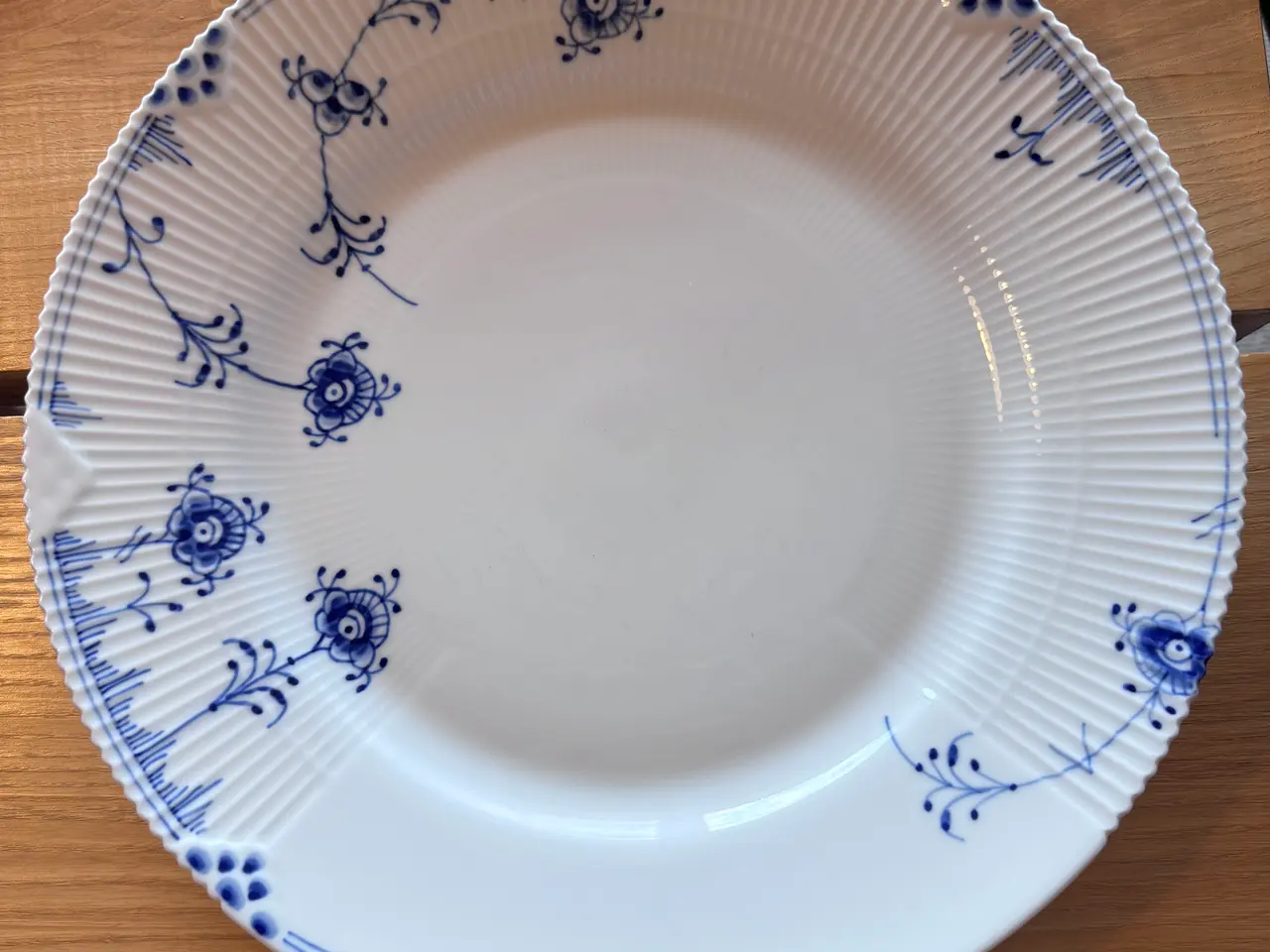 Billede 3 - Royal Copenhagen Blå Element 28 cm tallerkener