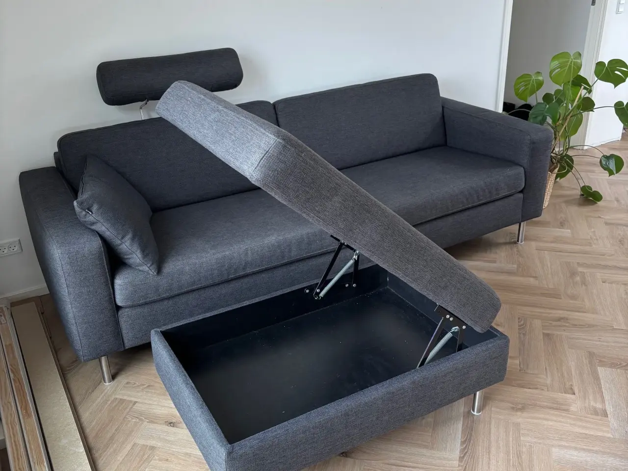 Billede 1 - Dejlig tre personers sofa i super fin stand