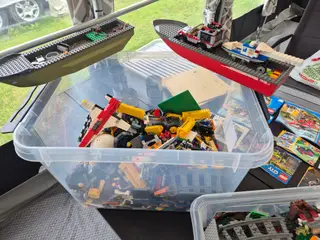 2 kasser blandet lego