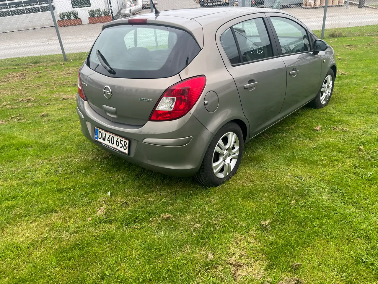 Billede 3 - Fin opel corsa