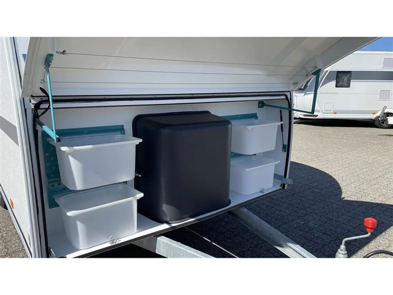 Billede 4 - 2023 - Adria Aviva 400 PS