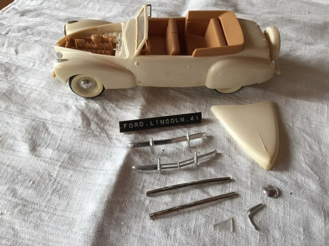 Billede 1 - Gamle model blikbiler