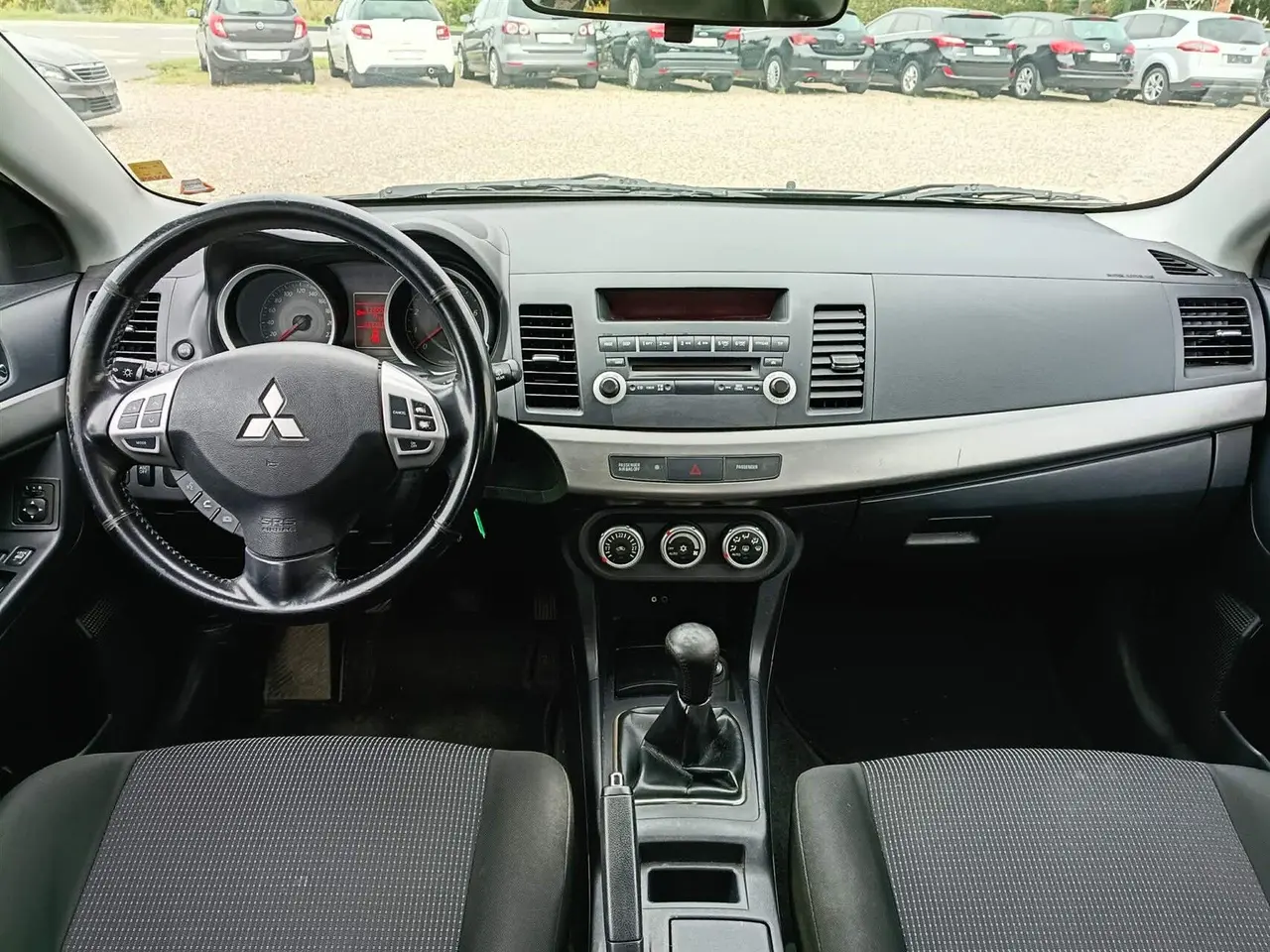 Billede 5 - Mitsubishi Lancer 1,8 Invite 143HK 5d