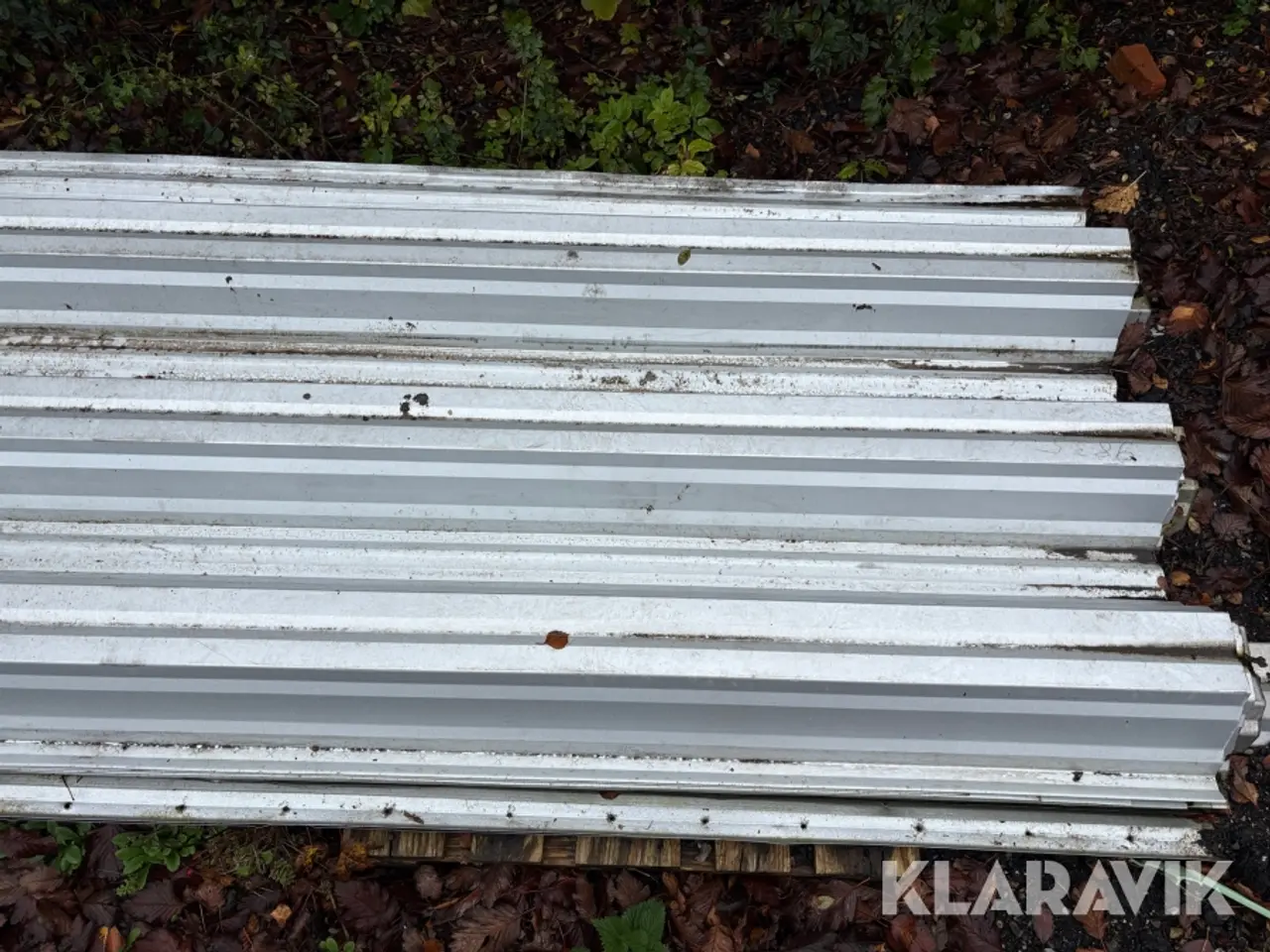 Billede 6 - Profilerede stål trapez tag / facadeplader Areco TP21 selvbærende 90 m2 - 17 styk