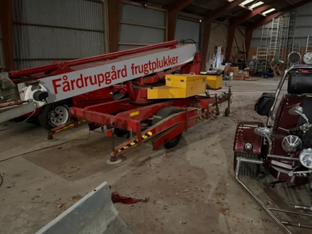 Billede 2 - Denka byggelift med nummerplade.