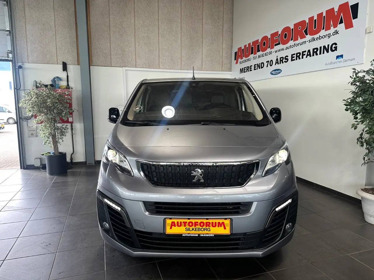 Billede 2 - Peugeot Expert 2,0 BlueHDi 177 L2 Ultimate EAT8 Van