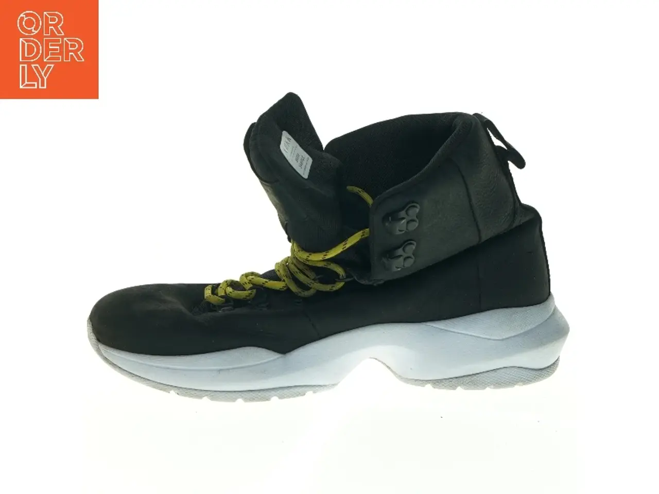 Billede 1 - Sorte sneakers med højt skaft fra Arkk (str. 30 cm lang)
