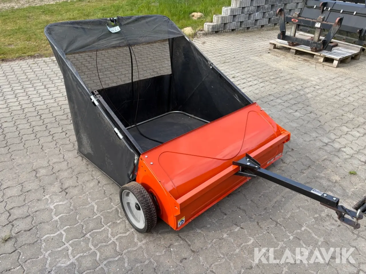 Billede 7 - Græsopsamler HUSQVARNA 44” High Speed